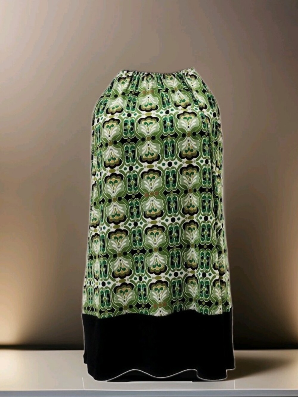 Rampage SzS Green Geometric Print Camisola Top with Black Hem